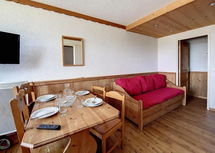 Rénové 2 Pièces Proche Pistes Avec Balcon - Fr-1-344-914